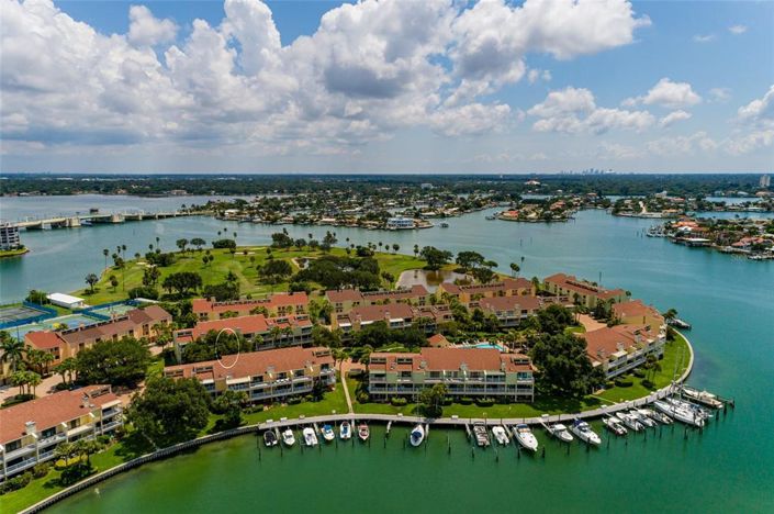 Image No.71-2 Bed Property for sale