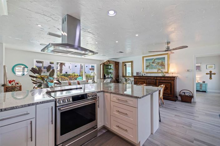 Image No.11-3 Bed Property for sale