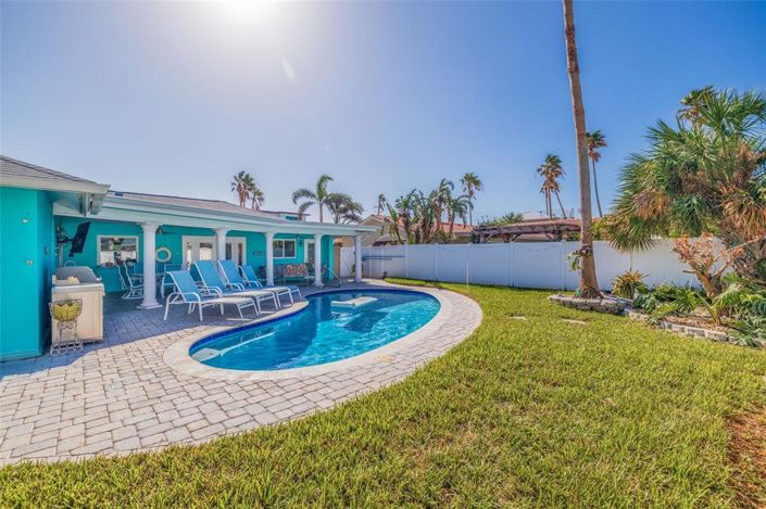 Image No.27-3 Bed Property for sale