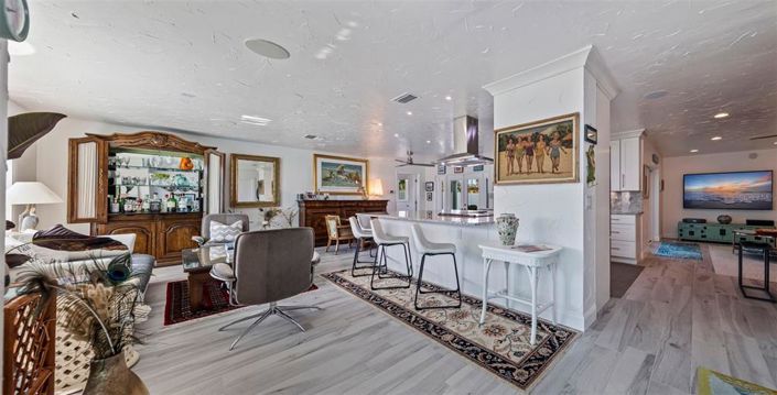 Image No.6-3 Bed Property for sale