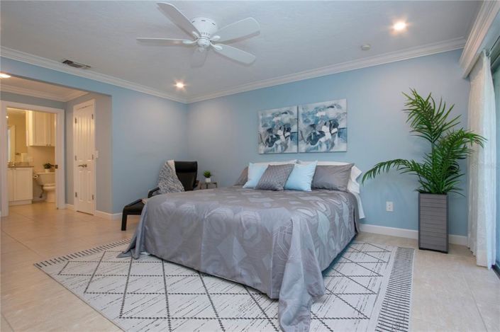 Image No.18-4 Bed Property for sale