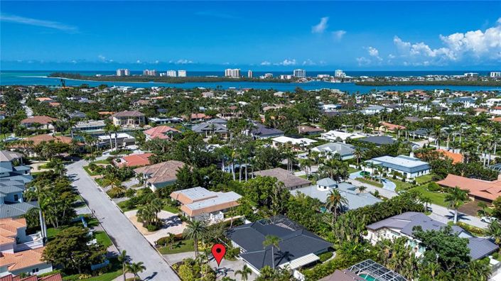 Image No.3-4 Bed Property for sale