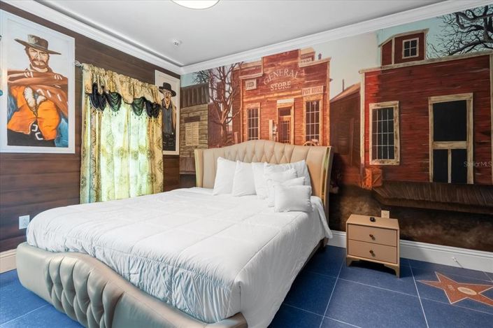 Image No.44-20 Bed Property for sale