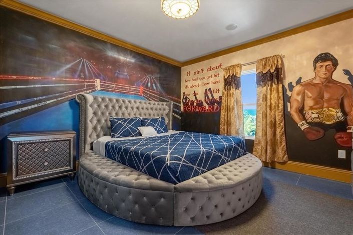 Image No.62-20 Bed Property for sale