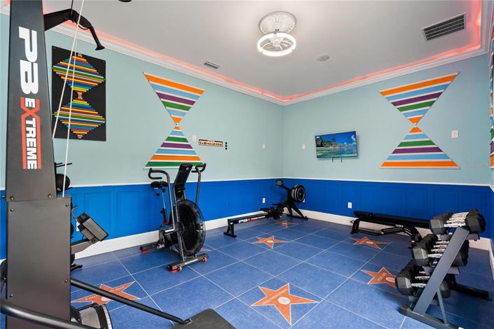 Image No.80-20 Bed Property for sale