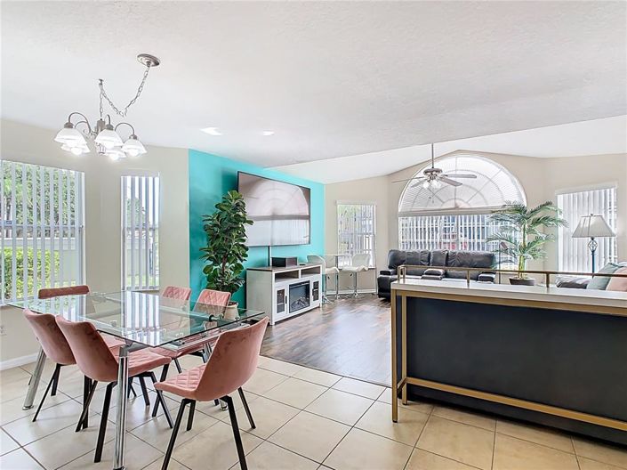 Image No.8-Propriété de 4 chambres à vendre à Kissimmee