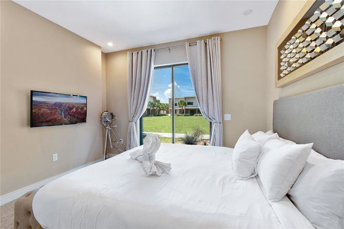 Image No.11-4 Bed Townhouse for sale