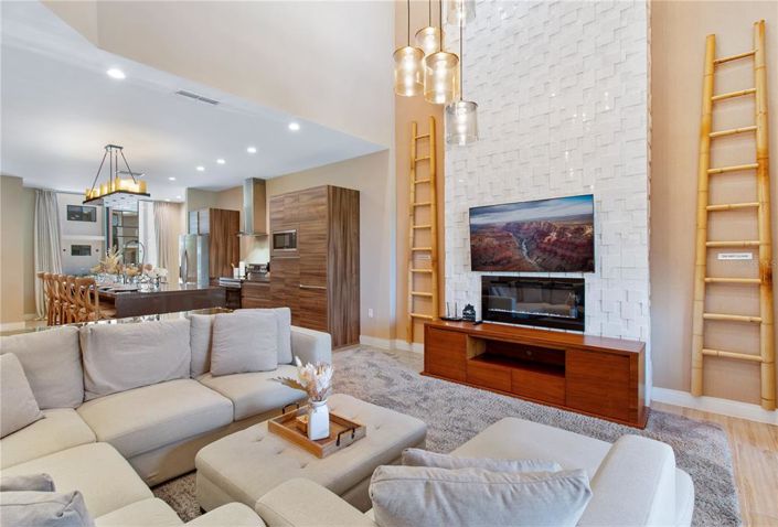 Image No.4-4 Bed Townhouse for sale