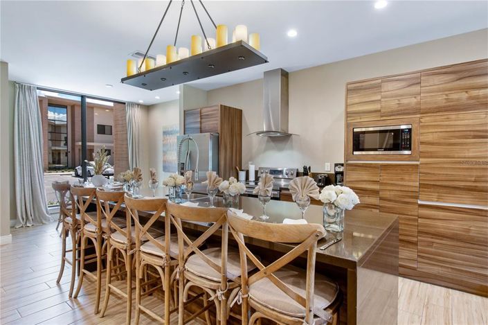 Image No.5-4 Bed Townhouse for sale