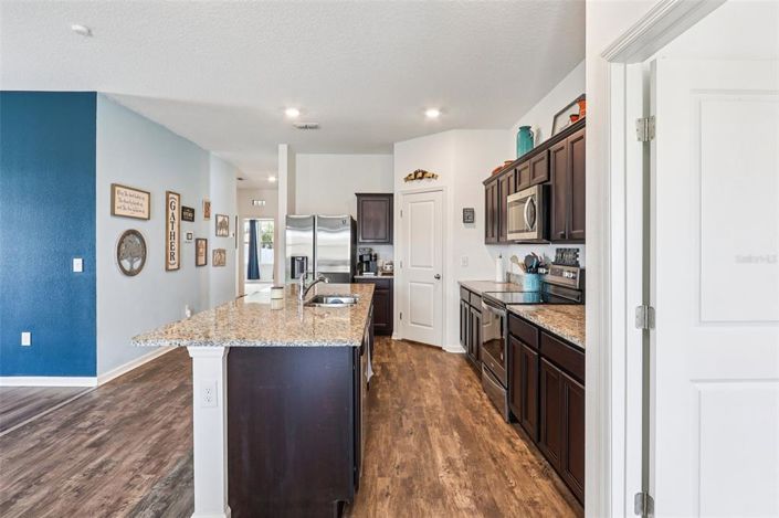 Image No.14-4 Bed Property for sale