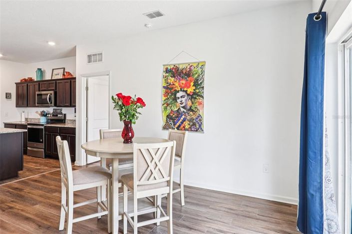 Image No.9-4 Bed Property for sale