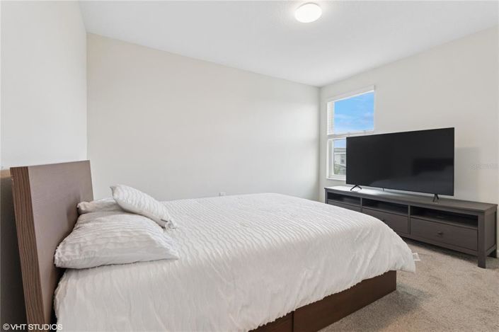 Image No.18-3 Bed Property for sale