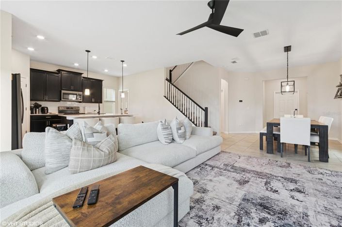 Image No.8-3 Bed Property for sale