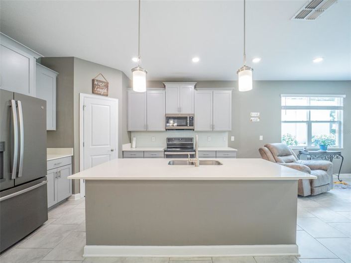 Image No.14-5 Bed Property for sale