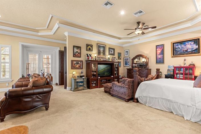 Image No.22-5 Bed Property for sale