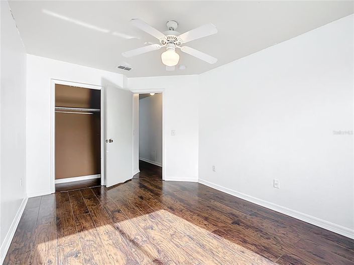 Image No.24-4 Bed Townhouse for sale