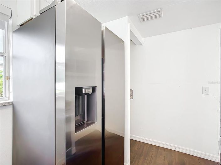 Image No.9-4 Bed Townhouse for sale