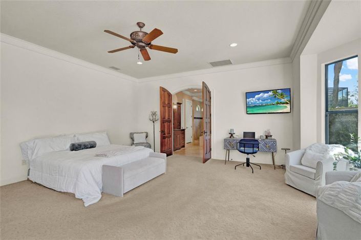 Image No.27-4 Bed Property for sale