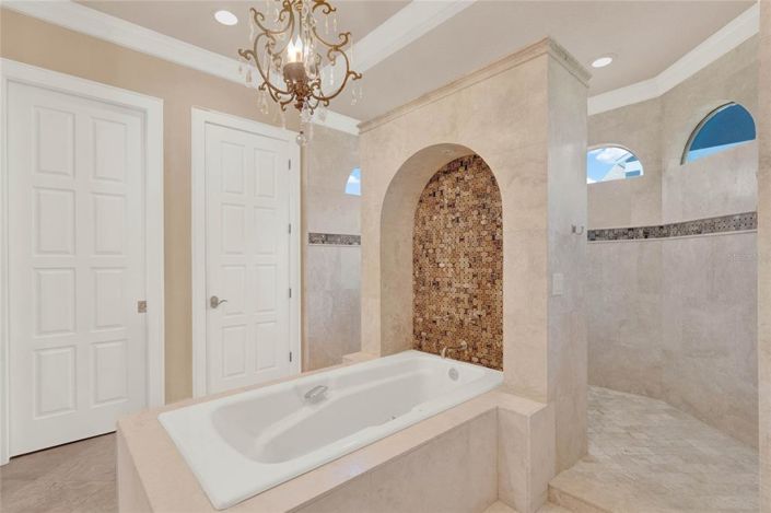 Image No.30-4 Bed Property for sale