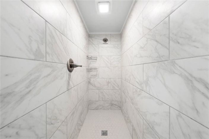 Image No.27-3 Bed Property for sale