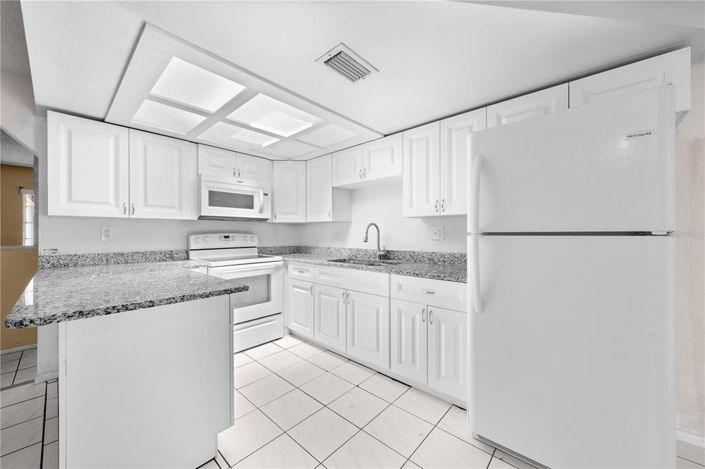 Image No.33-3 Bed Property for sale