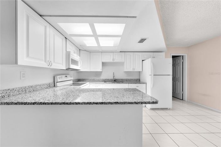 Image No.35-3 Bed Property for sale