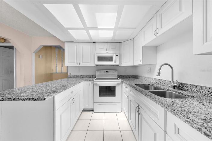 Image No.37-3 Bed Property for sale