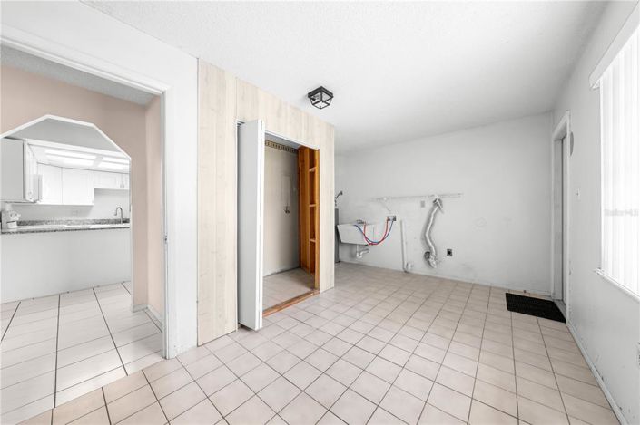 Image No.48-3 Bed Property for sale