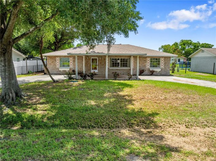 Image No.6-3 Bed Property for sale