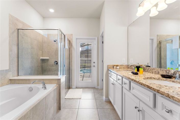 Image No.38-8 Bed Property for sale