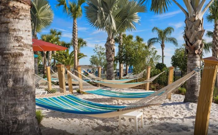 Image No.68-8 Bed Property for sale