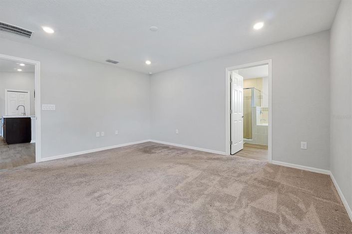 Image No.14-3 Bed Property for sale