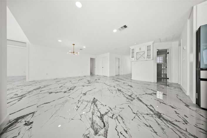 Image No.46-3 Bed Property for sale