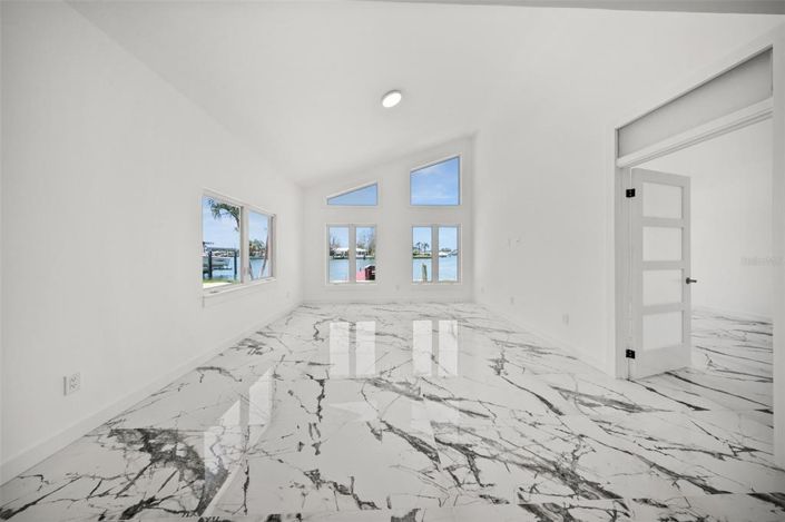 Image No.47-3 Bed Property for sale