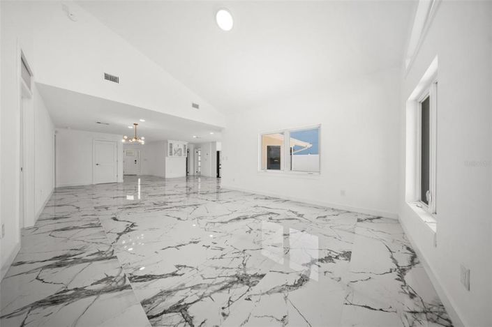 Image No.48-3 Bed Property for sale