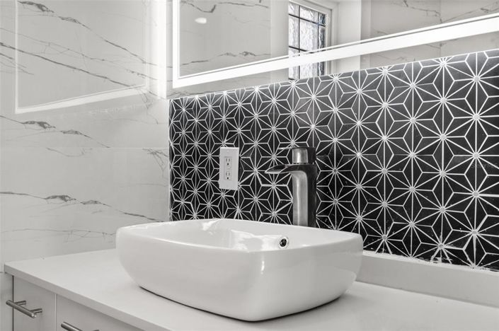 Image No.57-3 Bed Property for sale