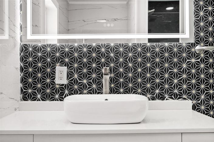 Image No.58-3 Bed Property for sale