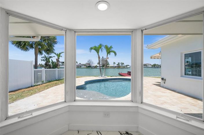 Image No.65-3 Bed Property for sale