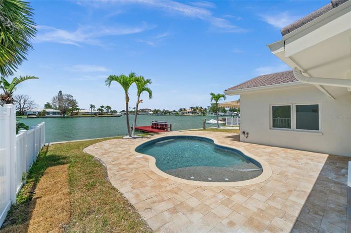 Image No.71-3 Bed Property for sale