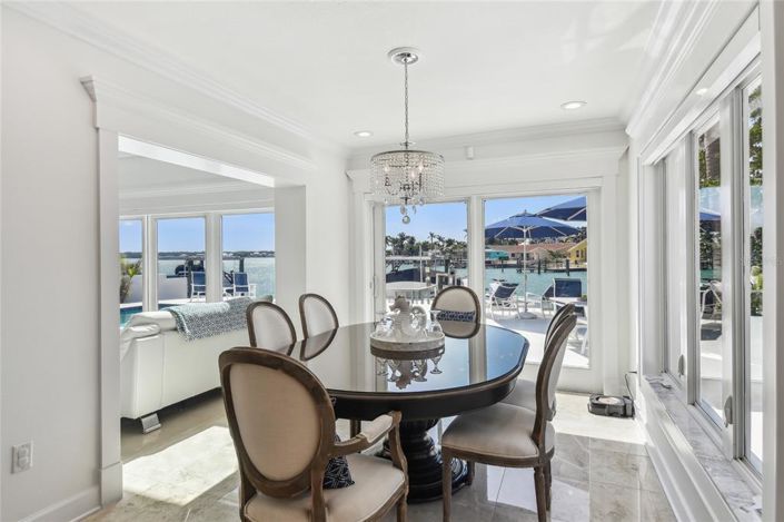 Image No.15-5 Bed Property for sale