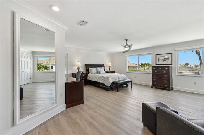 Image No.16-5 Bed Property for sale