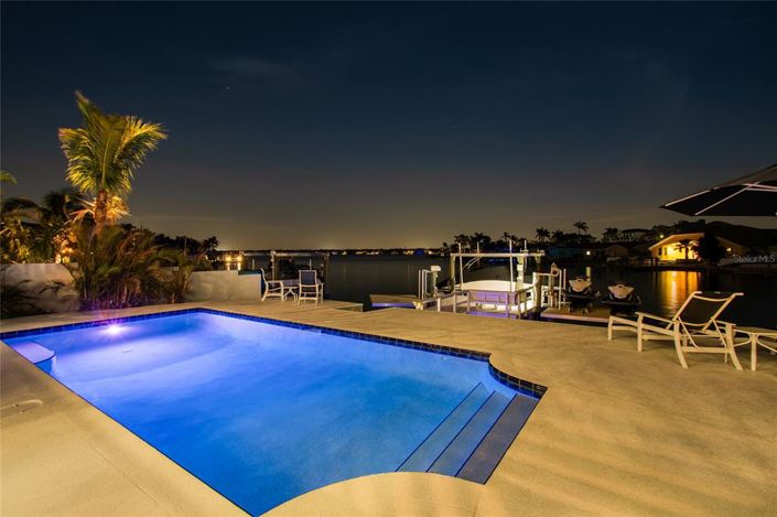 Image No.22-5 Bed Property for sale