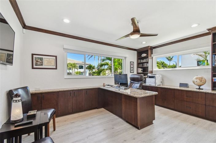 Image No.38-5 Bed Property for sale