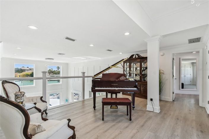 Image No.46-5 Bed Property for sale