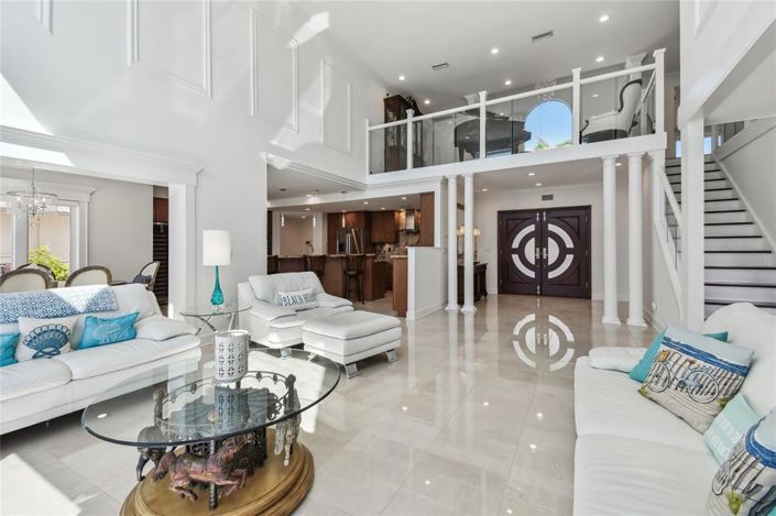 Image No.6-5 Bed Property for sale