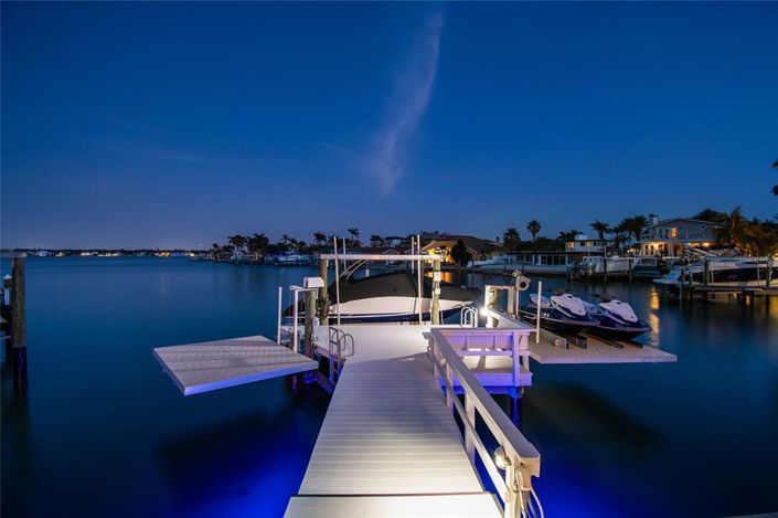 Image No.72-5 Bed Property for sale