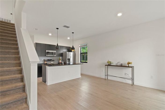 Image No.9-3 Bed Townhouse for sale