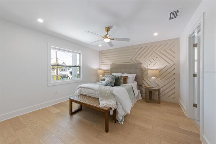 Image No.21-3 Bed Property for sale