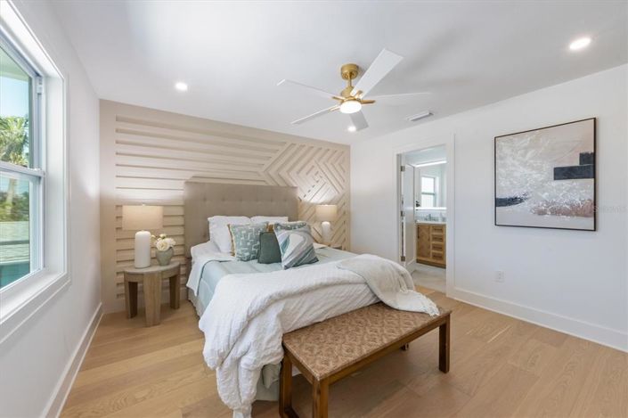 Image No.22-3 Bed Property for sale