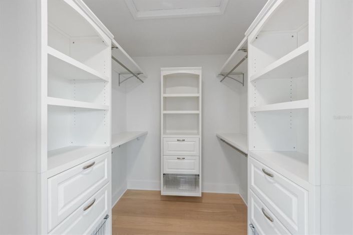 Image No.27-3 Bed Property for sale